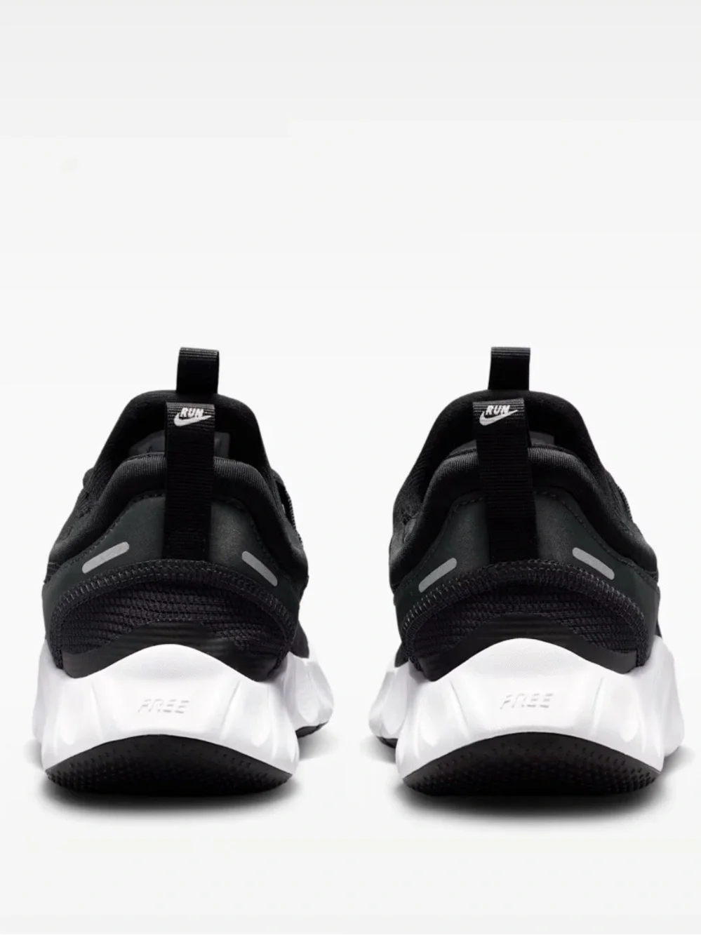 Nike Big Kids Nike Free Ride Black/White  Running Shoes 4.5 Youth NWT & Box